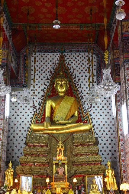 Inner temple - Wat Arun