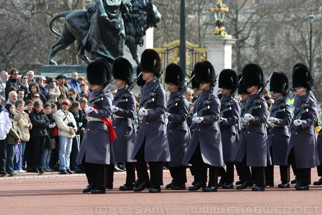 Changing of the guards, Buckingham Palace, London