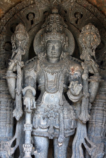 madanika - Chennakesava Temple - Belur