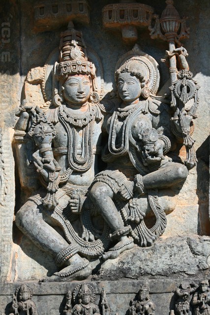 Siva and Parvathi - Hoysaleswara temple - Halebidu