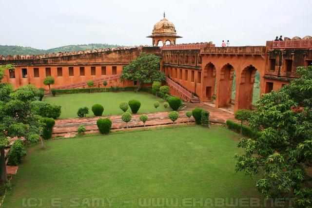 Charbagh garden - Jaigarh Fort - Jaipur - जयगढ़ क़िला