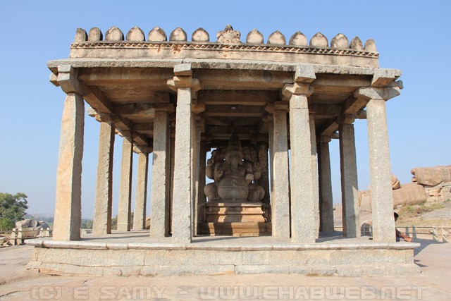 Sasivekalu Ganesha - Hampi - Karnataka