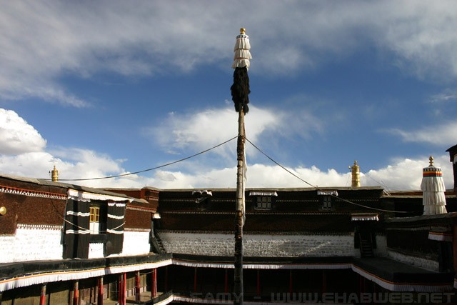 Main Courtyard - Tashilhunpo Monastery - བཀྲ་ཤིས་ལྷུན་པོ་ - 扎什伦布寺