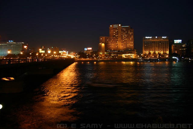Cairo at night - القاهرة