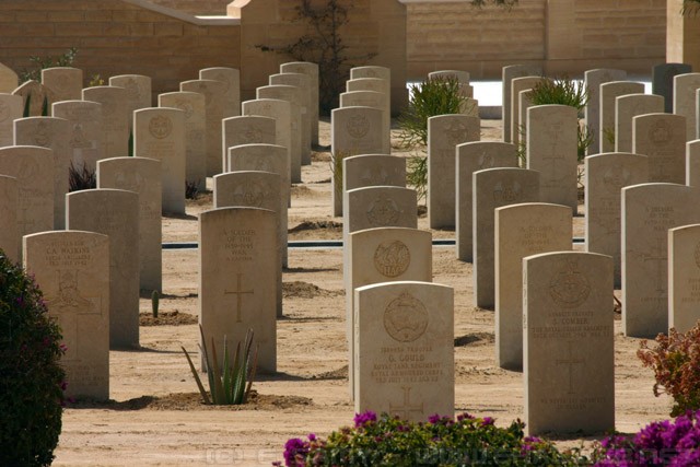 El Alamein Commonwealth war graves - العلمين
