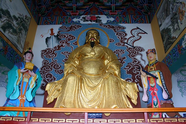 Golden Buddha - Yuhuang Pavillion - 玉皇阁 - Western Hills - 西山阿