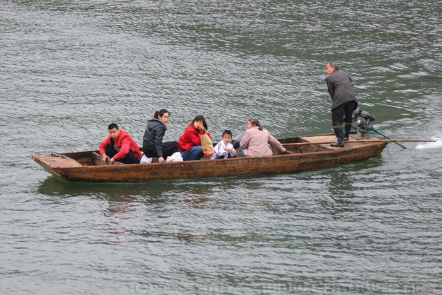 Boat on Li River - 漓江