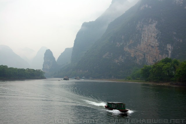 Boats on Li River - 漓江