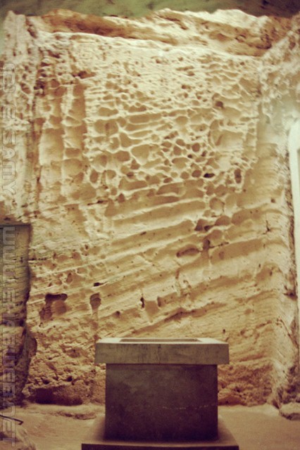 Catacombs of Kom El Shoqafa - مقبرة كوم الشقافة بالاسكندرية