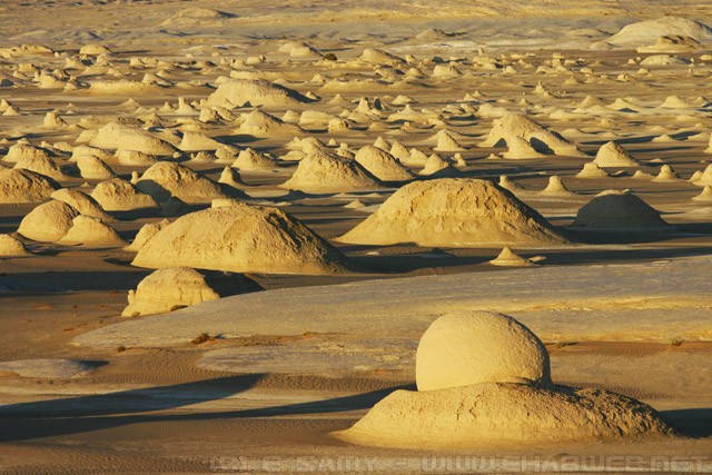 Old White Desert at sunset - Egypt - الصحراء البيضاء