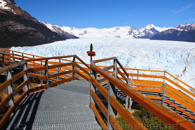 Walkways - Perito Moreno glacier - Patagonia - Argentina